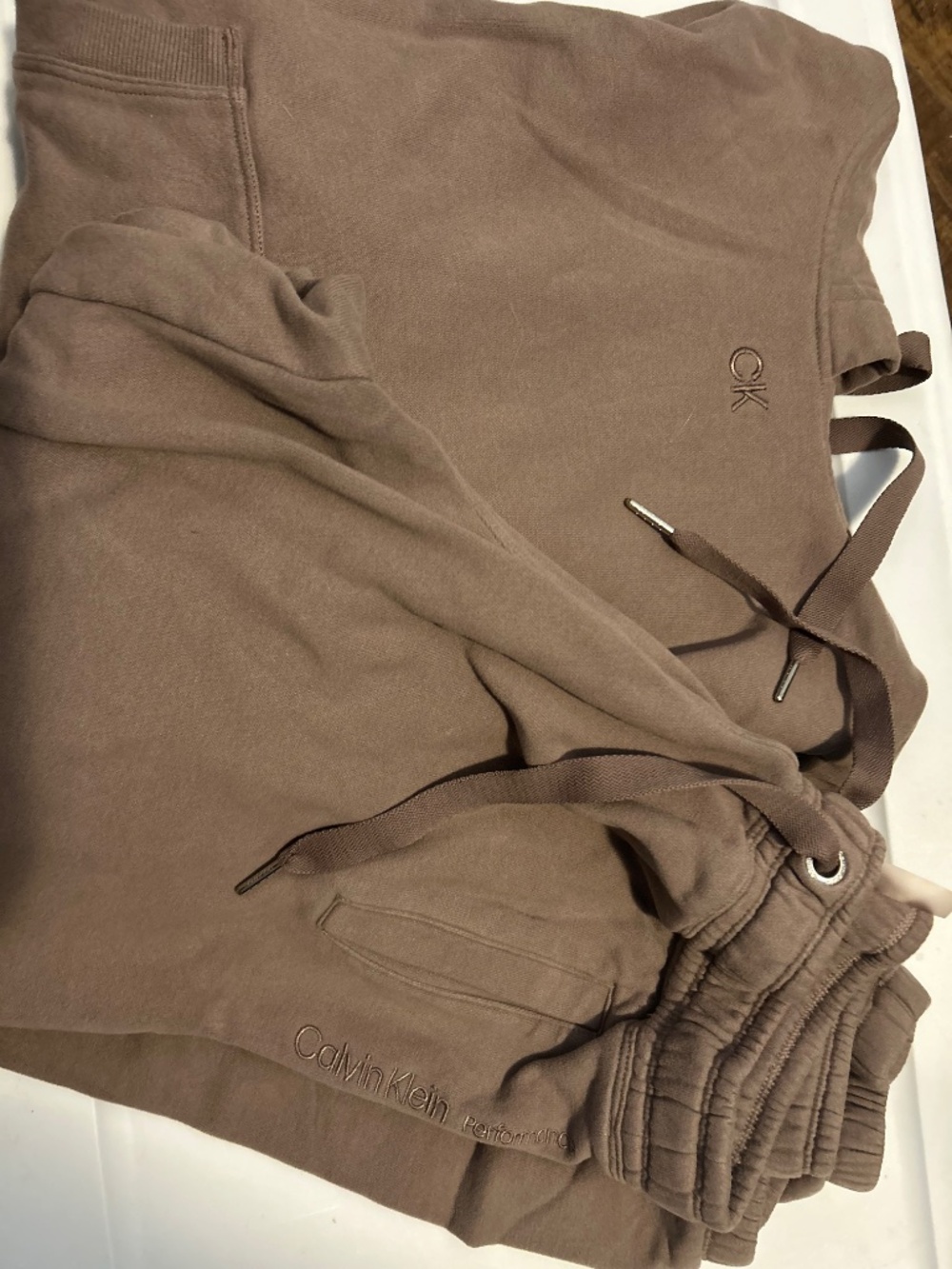 Calvin Klein Matching Set - Picture 2 of 10